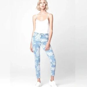 Blank NYC The Bond Mid Rise Skinny Jean, Medium Wash with White Floral, Size 26